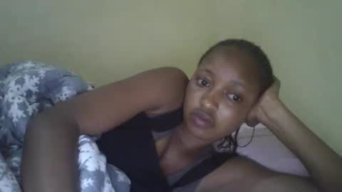 Snapshot of sweetmama06 chatting on October 2025 01:59:02 AM sweetmama06 online show from October 2025 01:59:02 AM