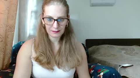 Snapshot of sweetmayaxoxo chatting on January 2025 11:15:02 AM sweetmayaxoxo online show from January 2025 11:15:02 AM