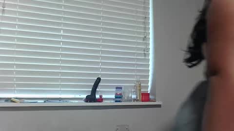 Snapshot of sweetmaylaxxx chatting on October 2025 08:37:02 PM Sweet Mayla online show from October 2025 08:37:02 PM
