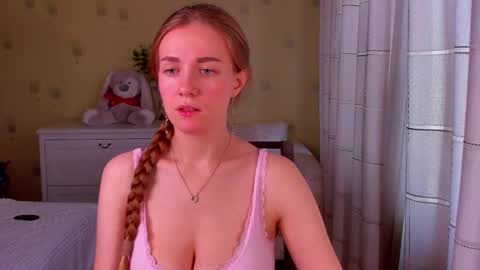 Swetmilkis online show from October 2025 08:59:02 AM