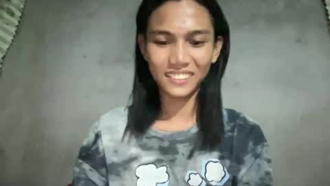 Nia online show from November 2025 09:42:01 AM