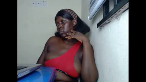 Snapshot of sweetnectarx chatting on February 2025 08:14:02 PM sweetnectarx online show from February 2025 08:14:02 PM