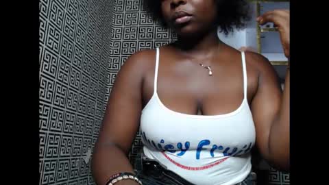 Snapshot of sweetnectarx chatting on October 2025 08:40:01 PM sweetnectarx online show from October 2025 08:40:01 PM