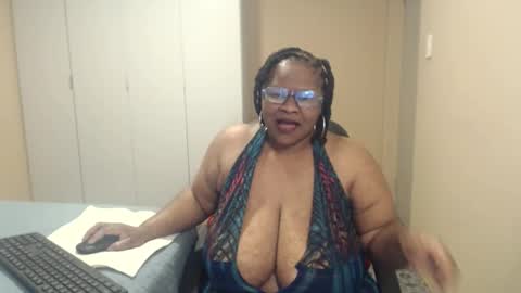Snapshot of sweetnoziexxx chatting on September 2025 07:12:01 AM sweetnoziexxx online show from September 2025 07:12:01 AM