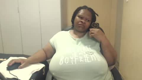 Snapshot of sweetnoziexxx chatting on October 2025 05:08:02 PM sweetnoziexxx online show from October 2025 05:08:02 PM