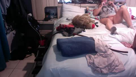 Snapshot of sweetnsexy95 chatting on December 2024 10:52:01 PM WeAim2PZzz online show from December 2024 10:52:01 PM