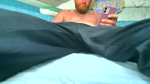 Snapshot of sweetnsexy95 chatting on February 2025 09:57:01 PM WeAim2PZzz online show from February 2025 09:57:01 PM