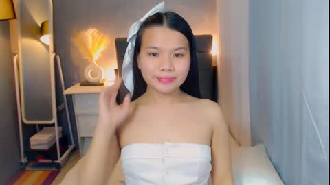 Snapshot of sweetnwildts chatting on April 2026 04:46:01 AM Ghena online show from April 2026 04:46:01 AM