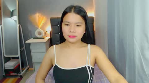 Snapshot of sweetnwildts chatting on May 2026 02:44:02 PM Ghena online show from May 2026 02:44:02 PM