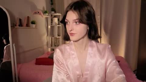 Snapshot of sweetparadox chatting on October 2025 01:42:01 PM Anya online show from October 2025 01:42:01 PM