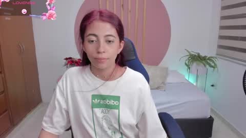 Snapshot of sweetpeach_20 chatting on February 2025 10:40:01 PM sweetpeach_20 online show from February 2025 10:40:01 PM
