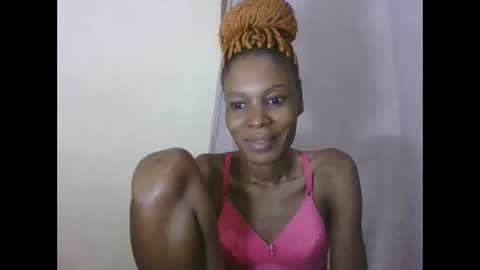ESTHER online show from February 2026 01:36:02 AM