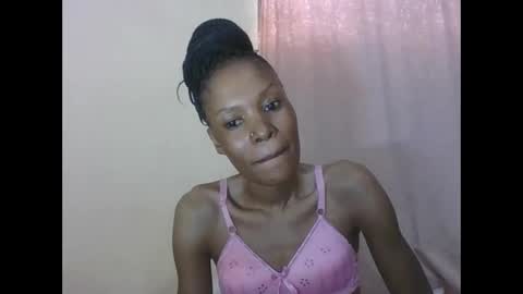 ESTHER online show from May 2026 02:22:01 PM