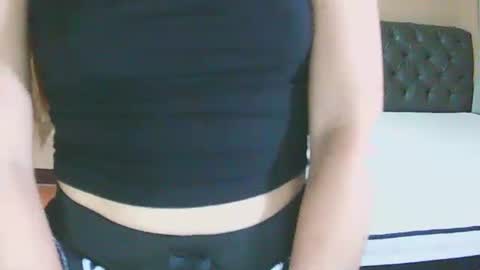 Snapshot of sweetpiax69 chatting on March 2025 05:27:02 PM sweetpiax69 online show from March 2025 05:27:02 PM
