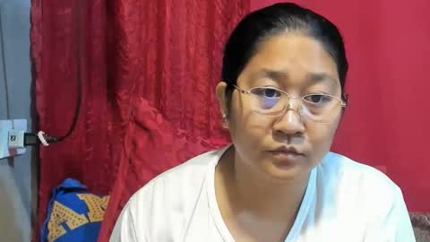 Snapshot of sweetpilipina88 chatting on February 2026 12:50:01 AM MIA online show from February 2026 12:50:01 AM