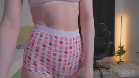 Rose online show from October 2025 08:33:01 PM