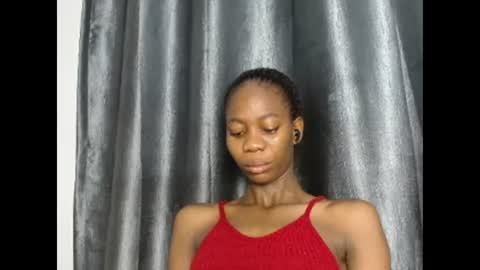 Snapshot of sweetpussy135 chatting on November 2025 04:11:02 AM slim ivy online show from November 2025 04:11:02 AM