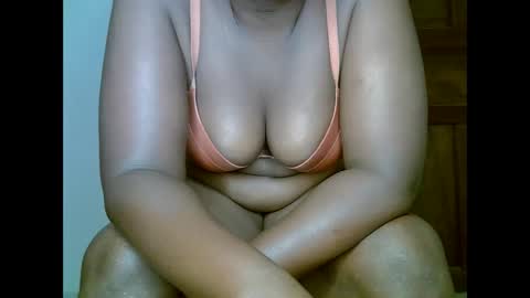 Snapshot of sweetrenne chatting on February 2025 02:12:02 AM sweetrenne online show from February 2025 02:12:02 AM