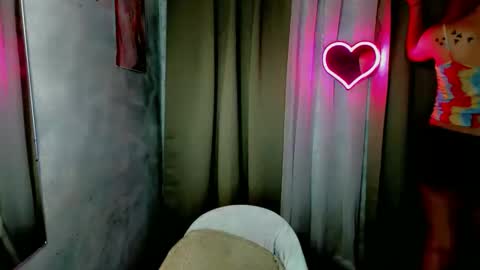 sweetsassyvv online show from October 2025 02:33:01 AM