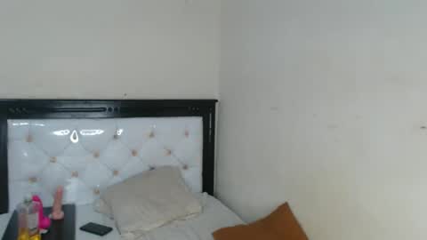 sweetslyvie online show from April 2026 12:30:01 PM