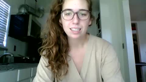 Snapshot of sweetsocalgirl chatting on January 2025 06:05:01 PM sweetsocalgirl online show from January 2025 06:05:01 PM