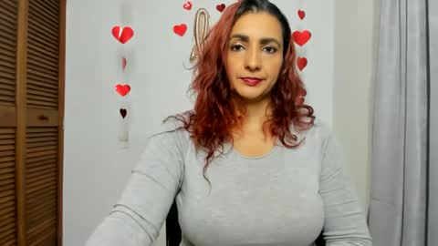 Sofia online show from December 2024 04:01:02 AM