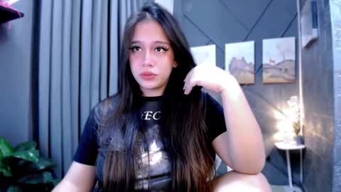 Snapshot of sweetsugar_samm chatting on January 2025 12:25:02 PM Samantha samm online show from January 2025 12:25:02 PM