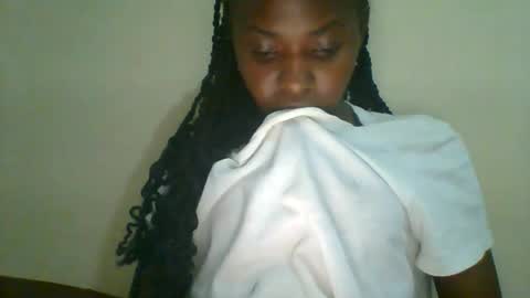 sweett_kimmie online show from May 2026 07:51:01 PM