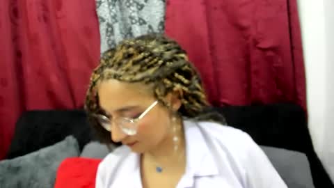 Snapshot of sweettcandys chatting on March 2025 11:49:02 PM Carla Dubois online show from March 2025 11:49:02 PM