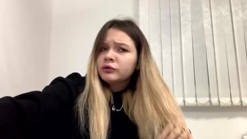 SweetTChloe online show from December 2024 03:27:02 AM