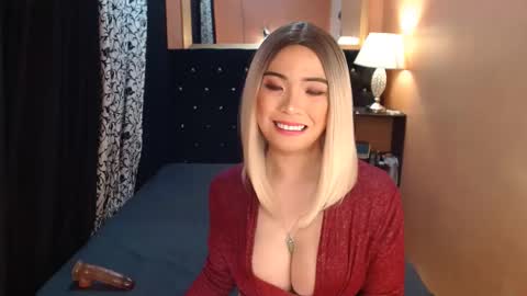 Ms trixiee online show from December 2024 05:49:02 AM