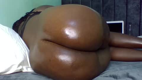 sweettrozzy online show from March 2025 09:59:01 PM