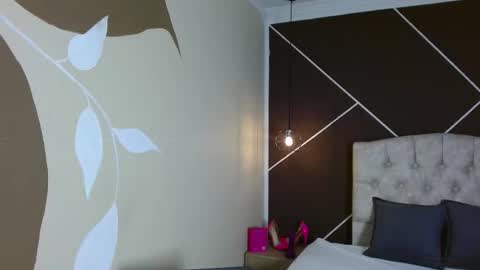 Scarlet online show from September 2025 11:55:02 AM