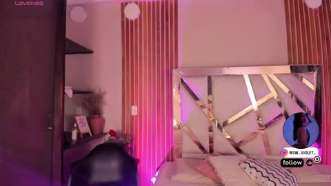 sweetviolet___ online show from June 2026 11:58:01 AM