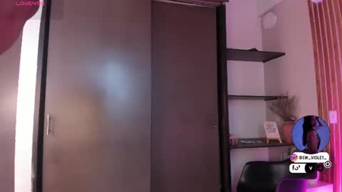 sweetviolet___ online show from June 2026 12:20:01 PM