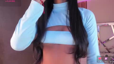 sweetviolet___ online show from June 2026 12:08:01 PM