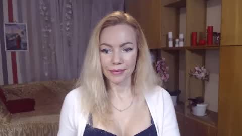Snapshot of sweety_friend chatting on February 2025 07:44:02 PM Sweety friend online show from February 2025 07:44:02 PM