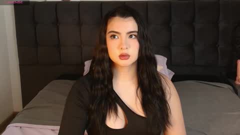 Snapshot of sweety_nicole_ chatting on November 2025 02:01:02 AM sweety nicole 3 online show from November 2025 02:01:02 AM