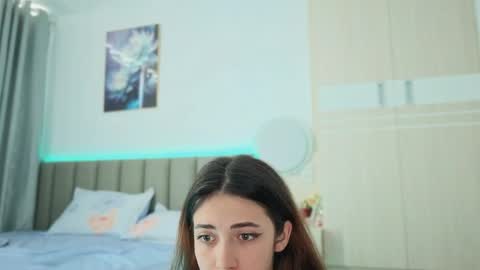 Vikky online show from April 2026 12:17:01 AM