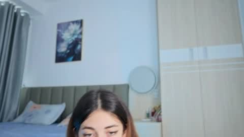Vikky online show from May 2026 12:05:01 AM
