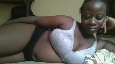 sweetyass25 online show from November 2025 07:29:02 AM