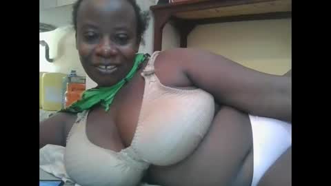 sweetyass25 online show from February 2026 09:49:02 AM