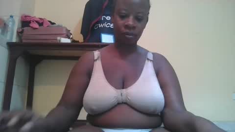 sweetyass25 online show from April 2026 06:00:02 AM