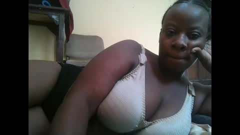 sweetyass25 online show from June 2026 05:52:01 AM