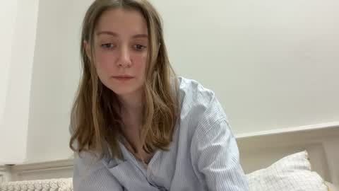 Snapshot of sweetyforever chatting on July 2026 11:48:01 PM Lily online show from July 2026 11:48:01 PM