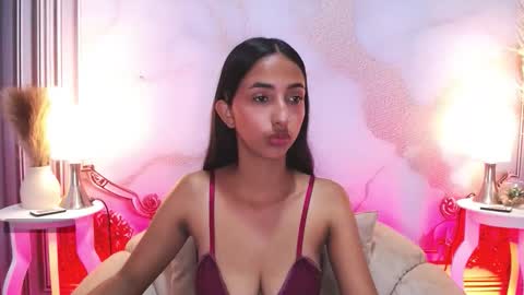 LAURA online show from September 2025 12:05:02 PM