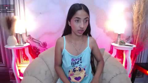 LAURA online show from October 2025 12:03:01 PM