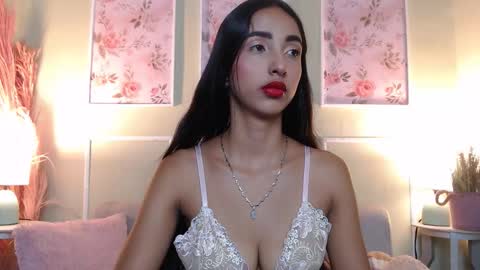 LAURA online show from February 2026 12:01:02 PM