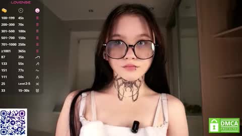 Astrid online show from November 2025 05:34:02 PM