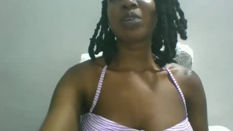 sweetz_candice online show from October 2025 07:03:02 PM